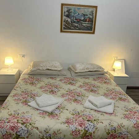 Casa Viorica Hotel Ancona Exterior foto